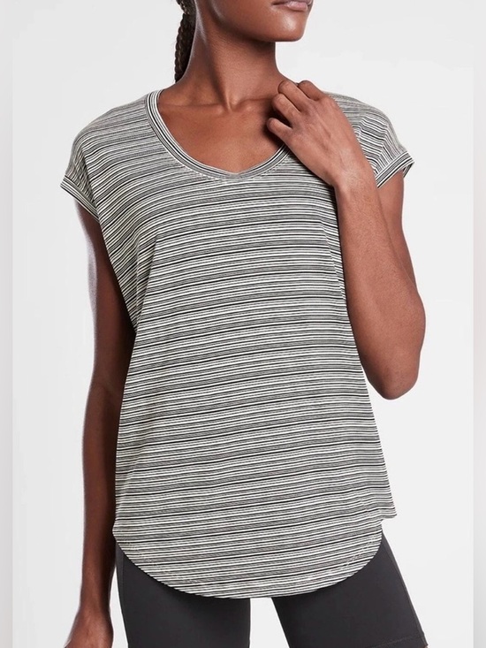 Athleta Tops - Athleta Cloudlight Stratus Tee Sleeveless Gray Striped Top Size XL